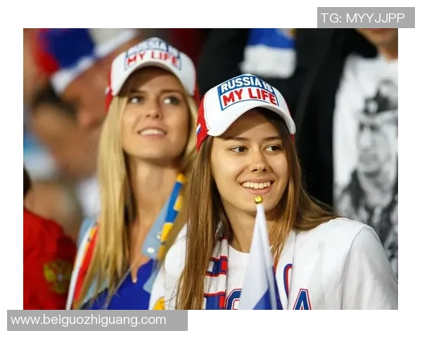 俄罗斯美女与足球明星的浪漫故事揭示了体育与爱情的完美结合 俄罗斯美女与足球明星的浪漫故事揭示了体育与爱情的完美结合