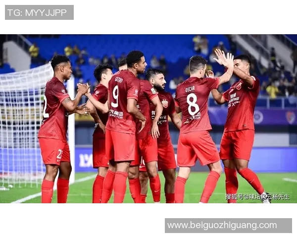 恒大与上海足球比赛精彩回顾及双方球员表现分析